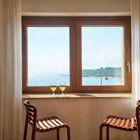Il Pescatore Di Antonella E Giorgio 3* Le Castella